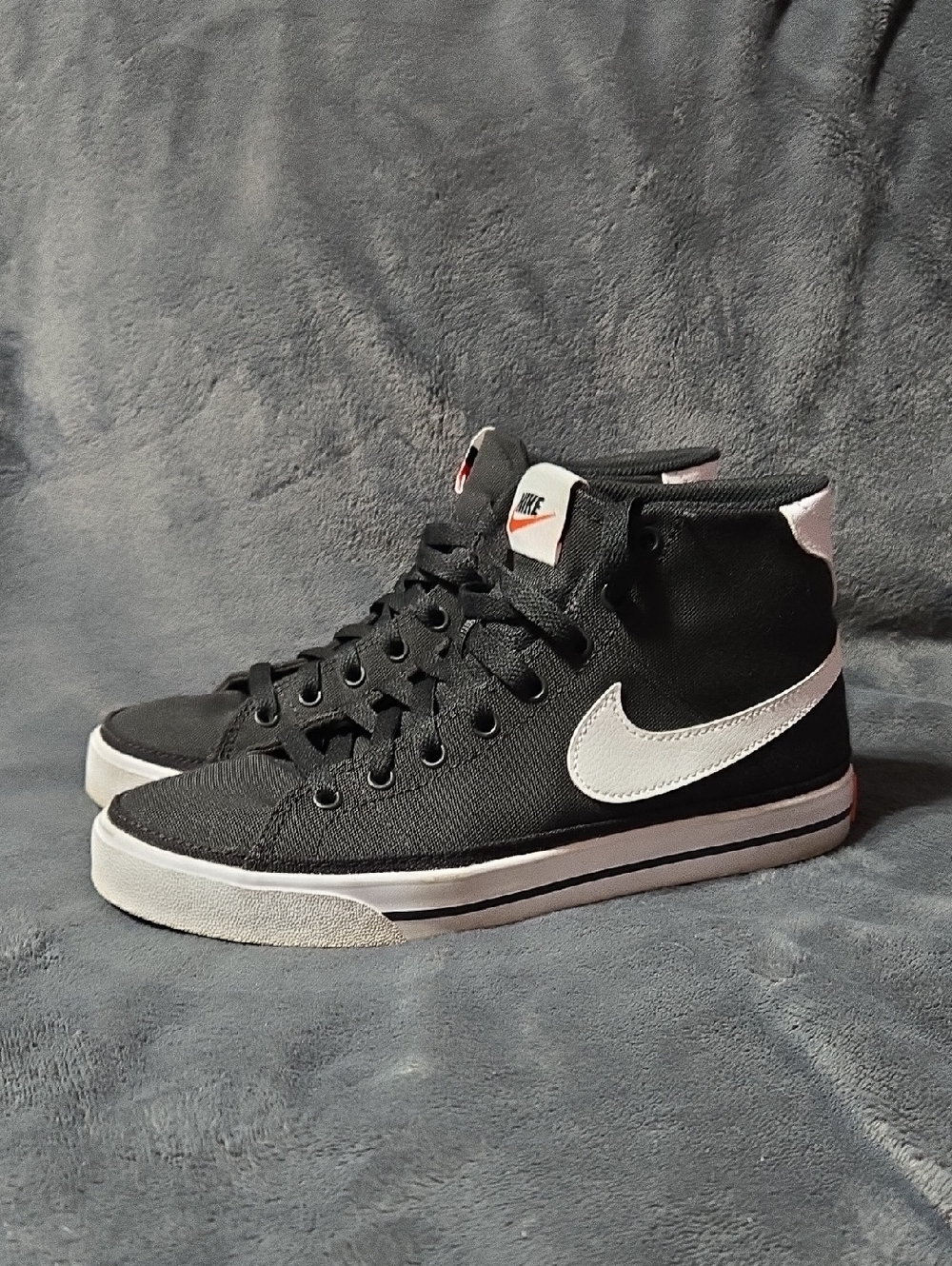 Nike Shoes Womens Court Legacy Mid Canvas Size 7.5 Black Sneakers DD0162-001